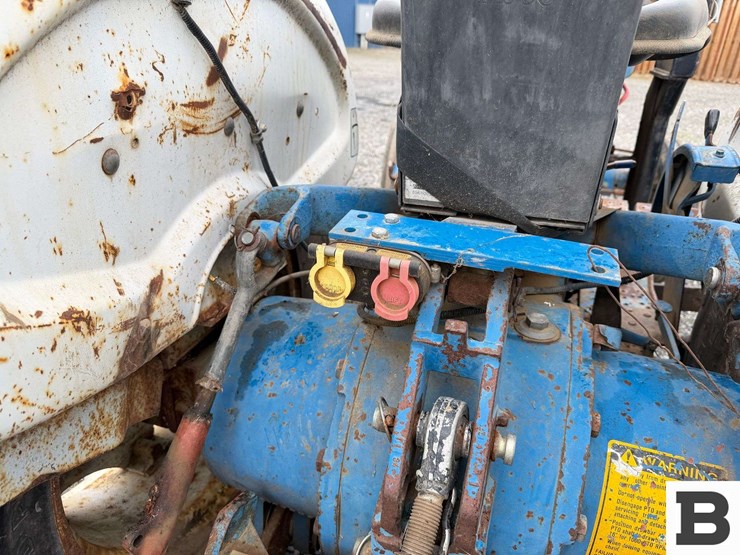 1983-ford-4610-image-31