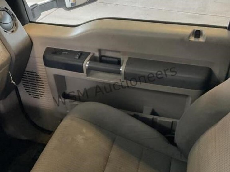 2010-ford-f550-image-20