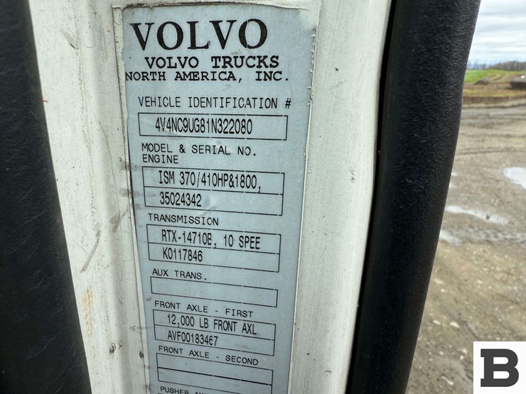 2001-volvo-vnl-tractor-truck---albany,-or-image-64