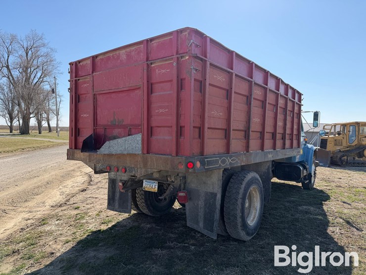 1998-international-4900-image-5