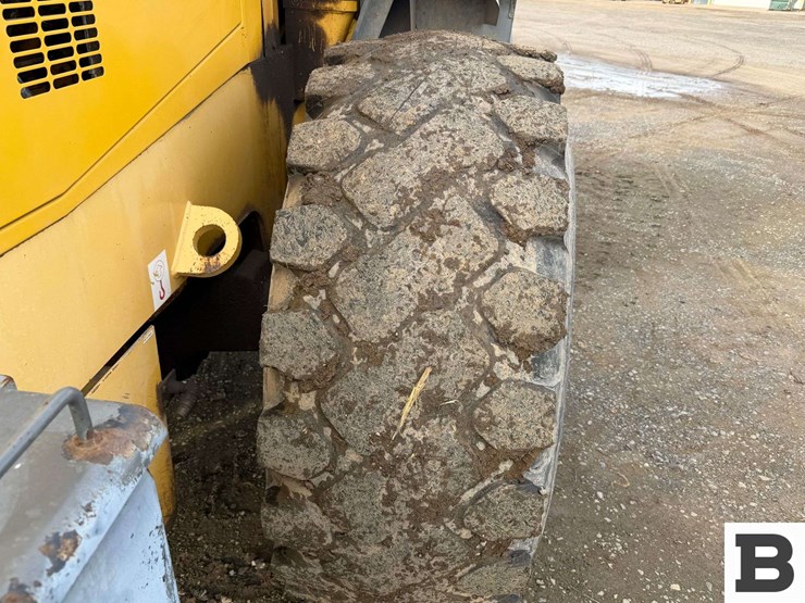 2001-komatsu-wa380-3-image-70