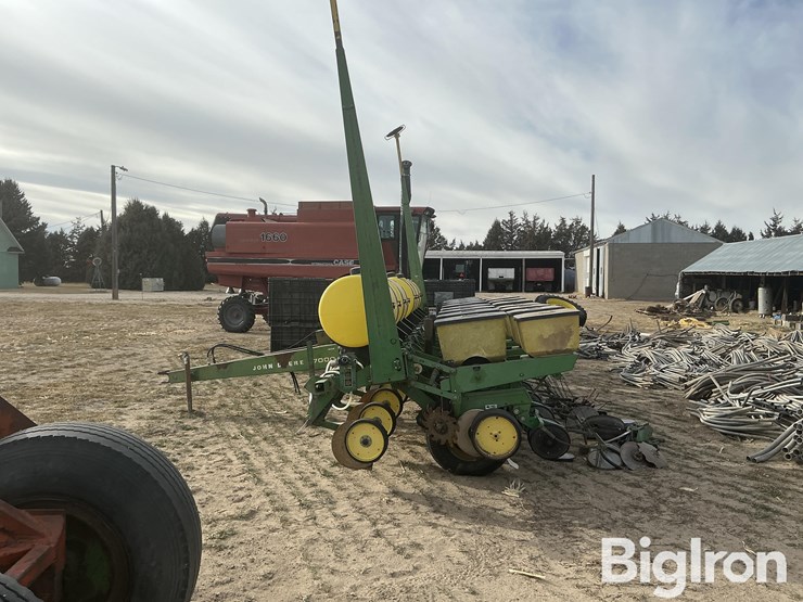 john-deere-7000-image-8