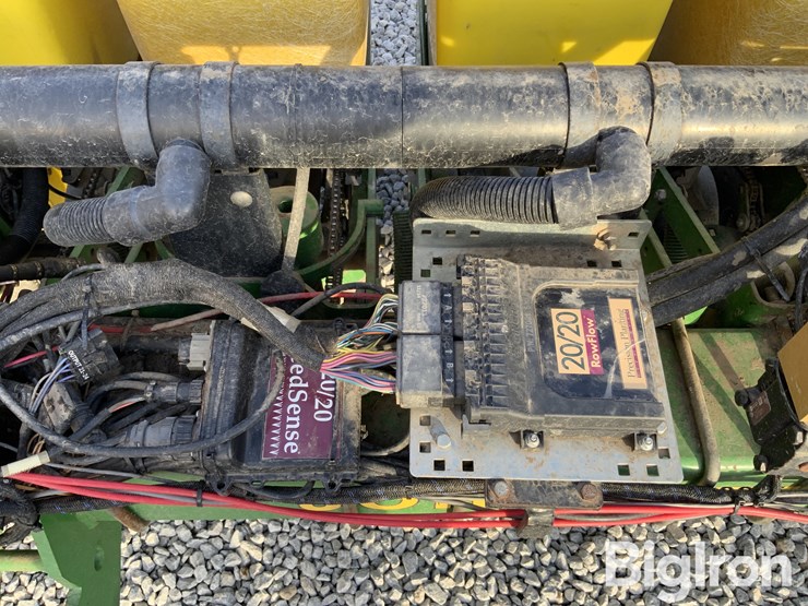 john-deere-7300-image-19