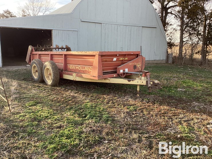 new-holland-790-image-4