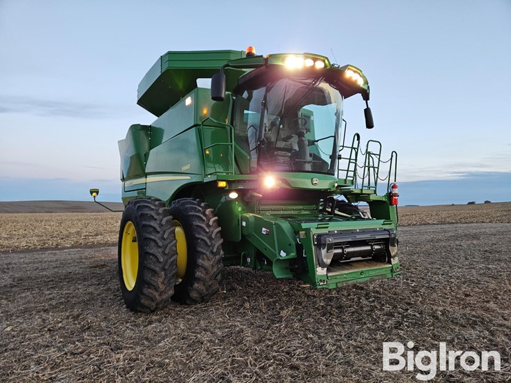 2017-john-deere-s660-image-14