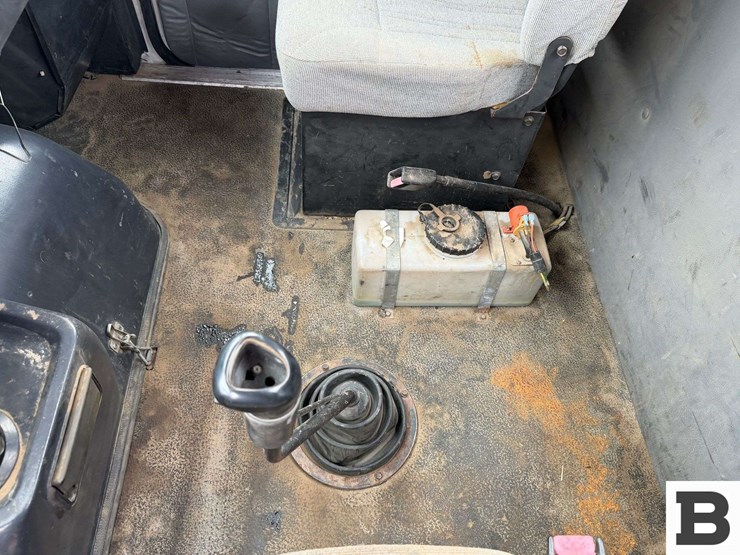 1998-volvo-wca-tractor-truck---reardan,-wa-image-52