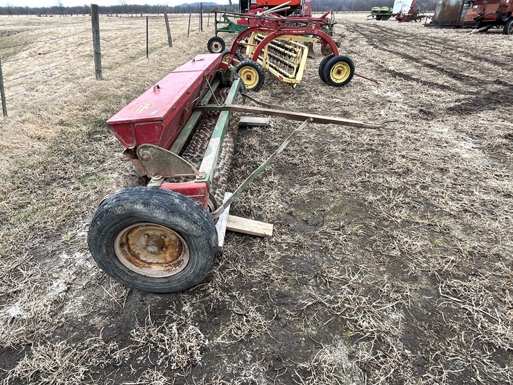 #3438-•-brillion-sure-stand-seeder-image-4