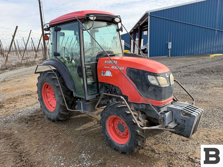 2014-kubota-m8540hd-image-7