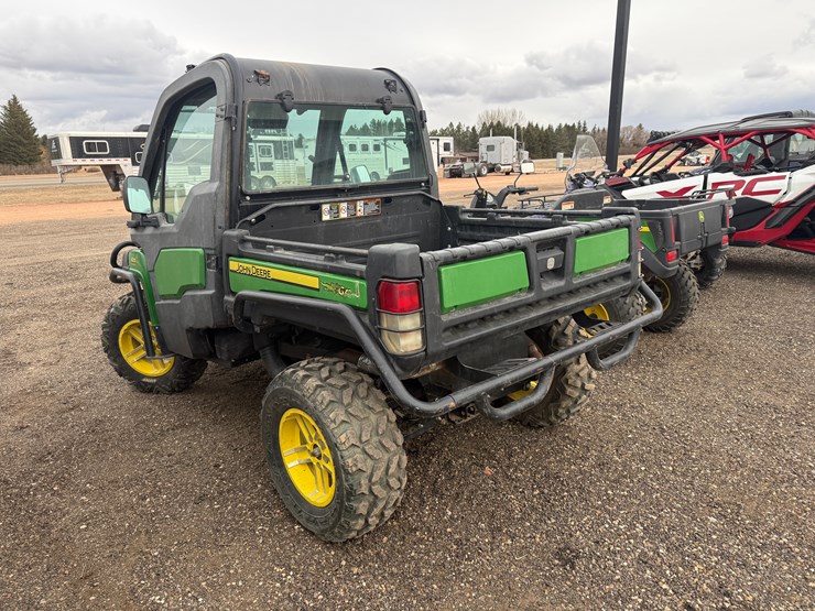 2015-john-deere-gator-image-2