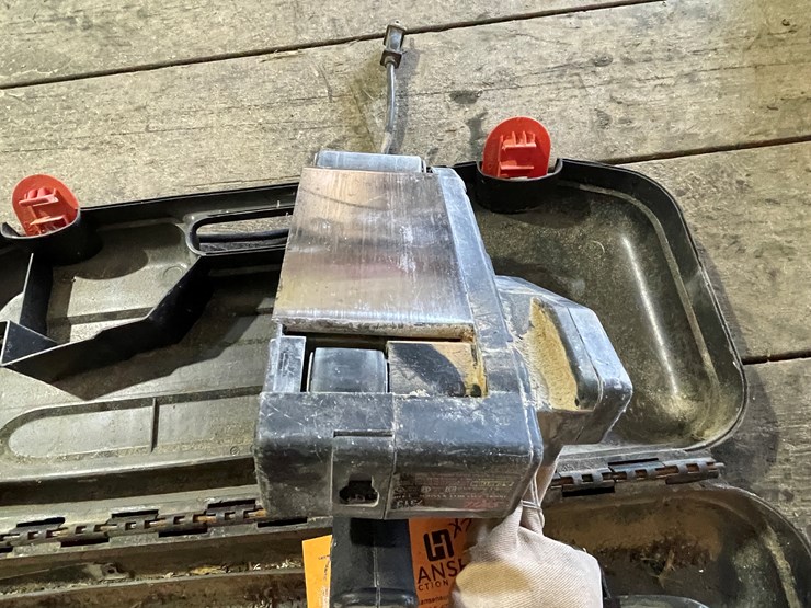 #7210-•-(2)-corded-tools-image-13