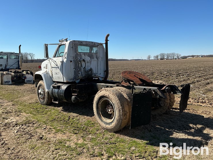 1974-gmc-9500-image-7