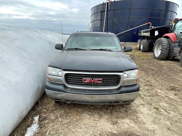 2003-gmc-yukon-xl-image-2