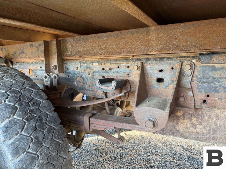 2006-ford-f550-image-29