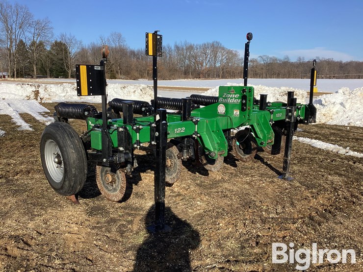 unverferth-zonebuilder-122-image-3