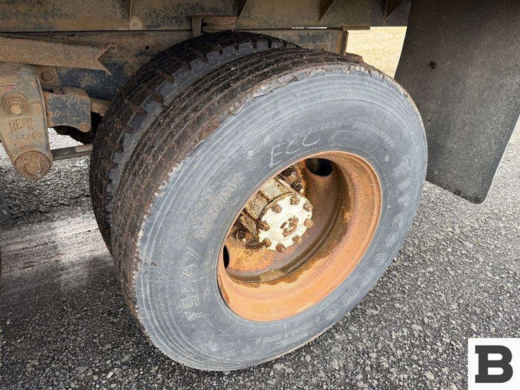 1980-ford-9000-image-27