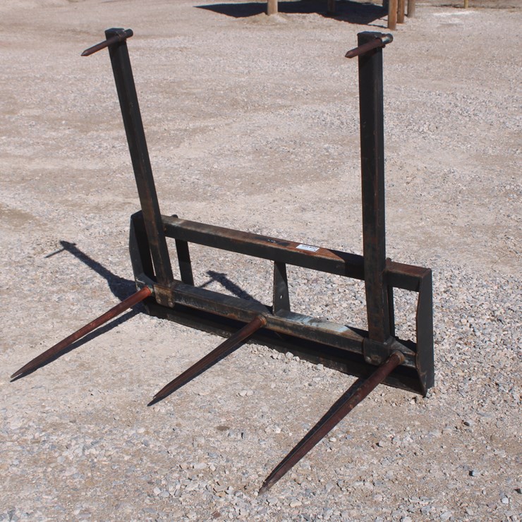 #2071 • WORKSAVER Skid Steer Quick Attach Bale Spear