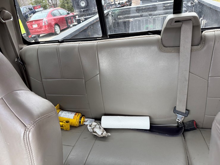 2010-ford-f350-image-15