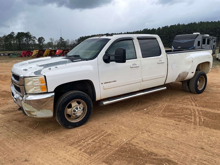 2008-chevrolet-silverado-3500-image-1