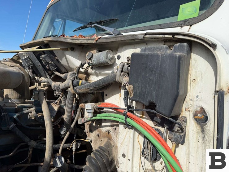 1998-international-4900-image-33