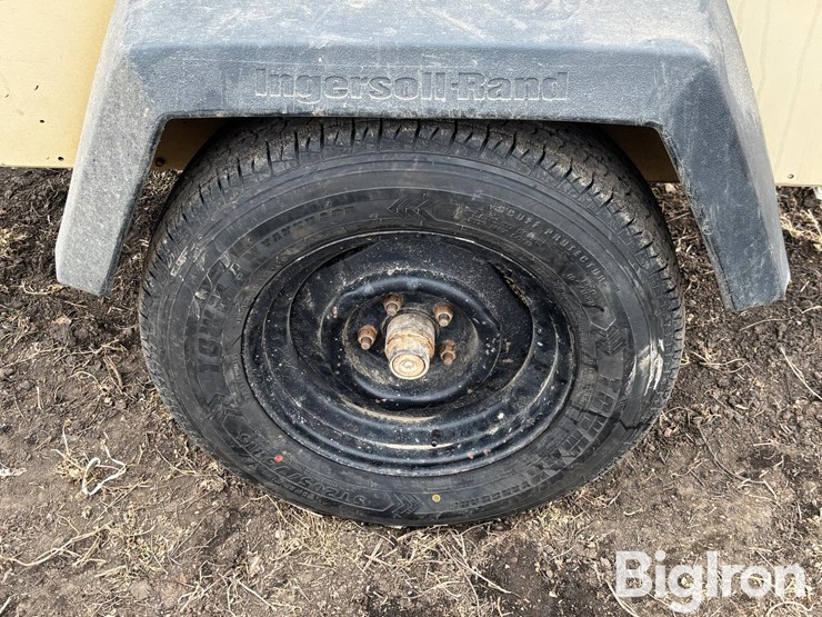 2008-ingersoll-rand-185-image-12