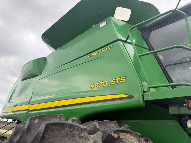 2009-john-deere-9670-sts-image-33