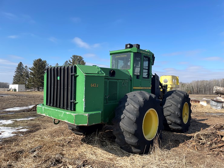 2005-deere-643j-image-3