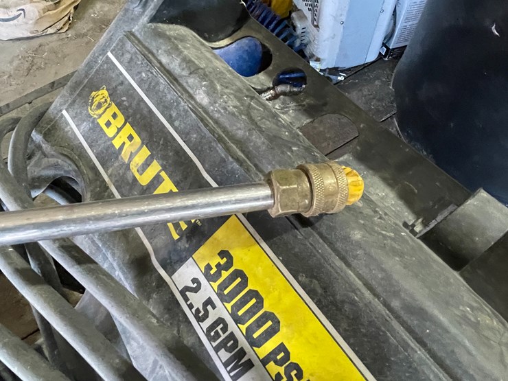 #7207-•-honda-gc-190-pressure-washer-image-17