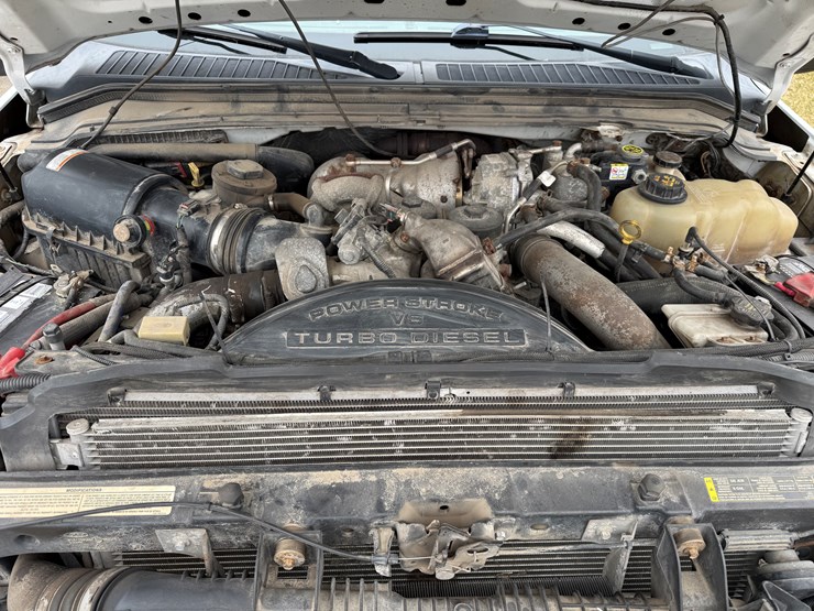 2010-ford-f350-image-34