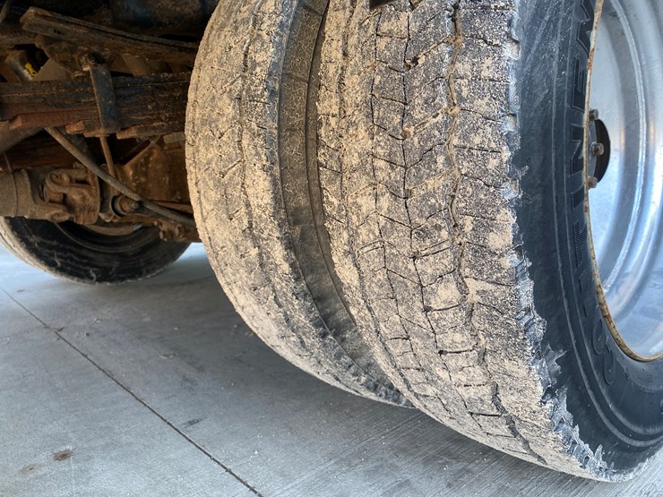 2012-dodge-ram-5500-image-16