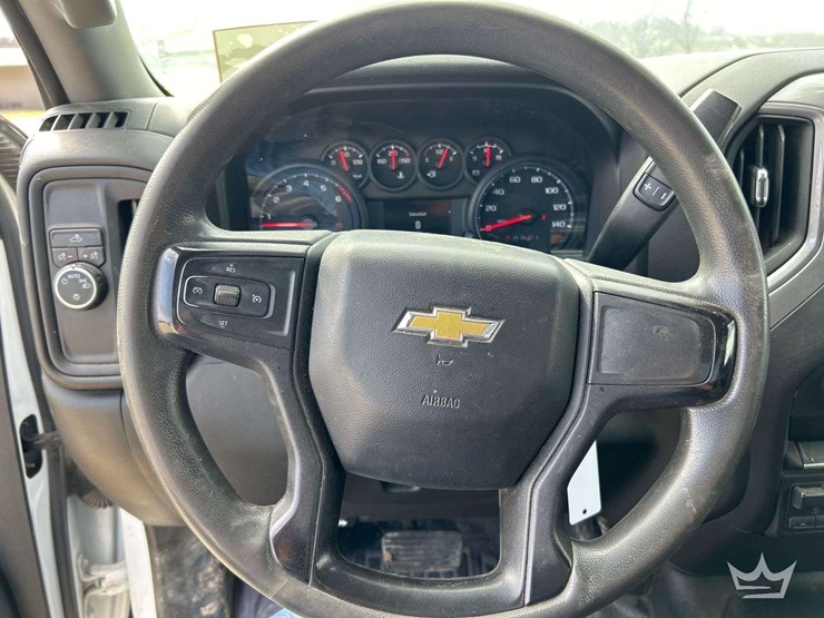 2021-chevrolet-silverado-2500-image-16