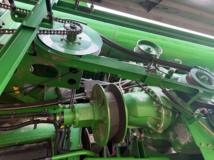 2009-john-deere-9670-sts-image-50