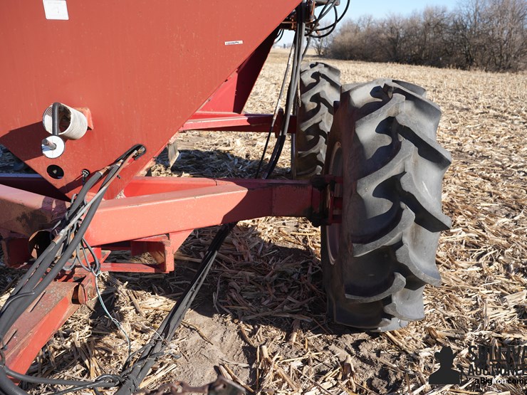 case-2300-air-cart-image-14