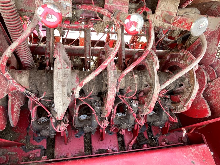 #3200-•-case-8575-square-baler-image-22