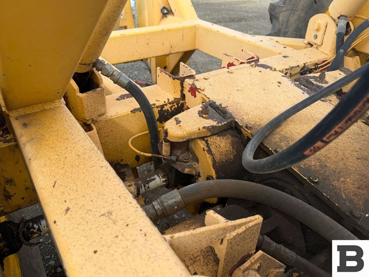 1996-international-915-image-26