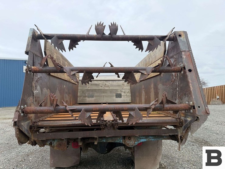 1992-ford-f700-image-19