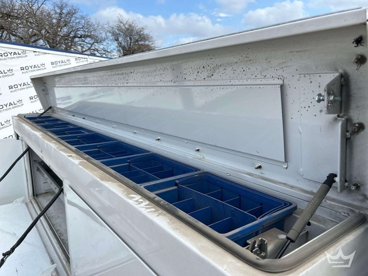 2021-chevrolet-silverado-2500-image-28