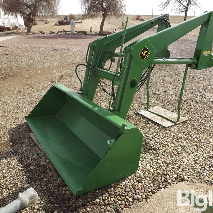 JOHN DEERE 148