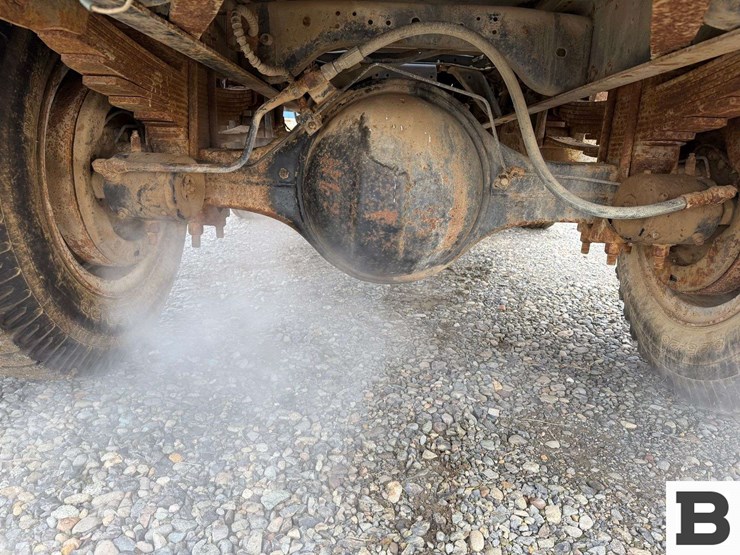 1986-ford-f700-image-17