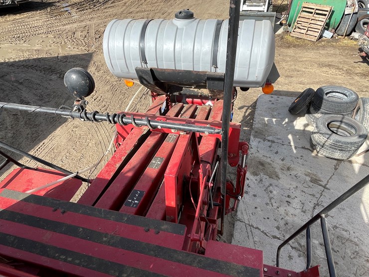 #3200-•-case-8575-square-baler-image-20