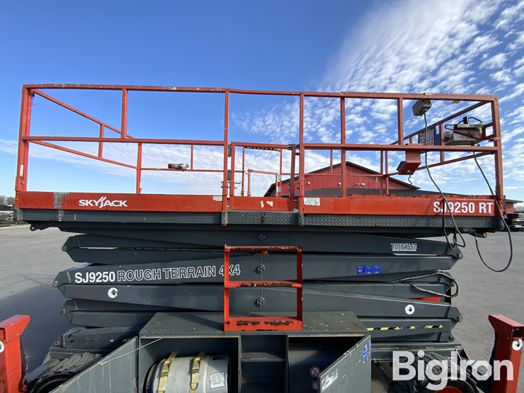 massey-ferguson-730-image-18