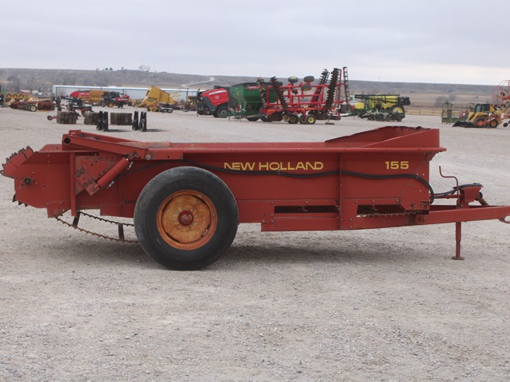 new-holland-155-image-6