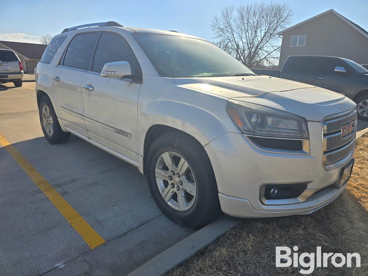 2013-gmc-acadia-denali-image-3