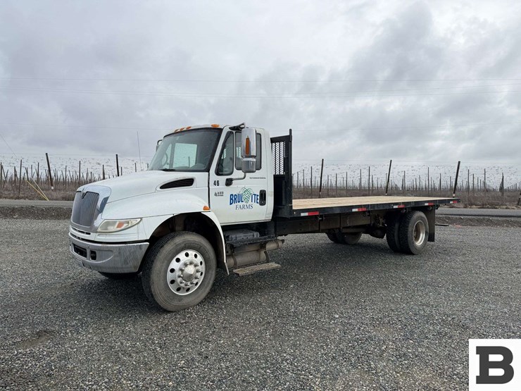 2007-international-durastar-4400-image-2