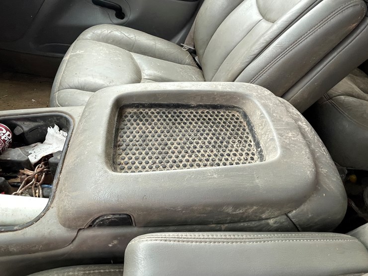 2003-gmc-yukon-xl-image-33