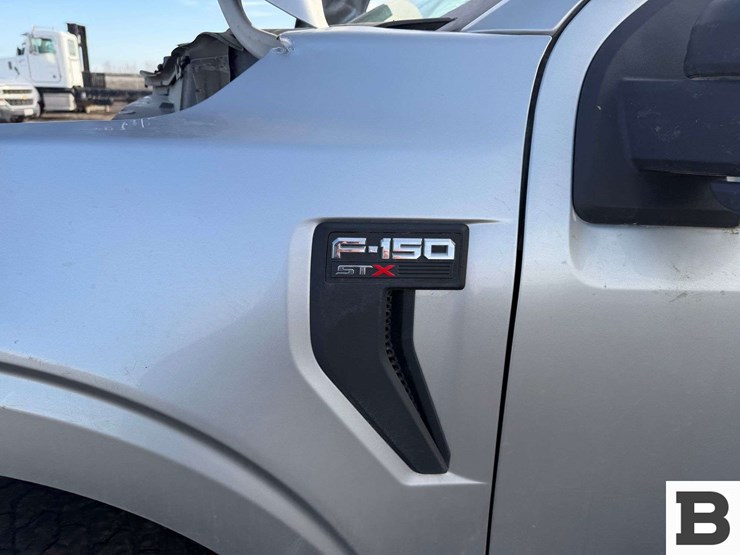 2022-ford-f150-image-15
