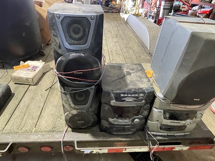 #7217-•-(2)-bookshelf-stereo-systems-image-9