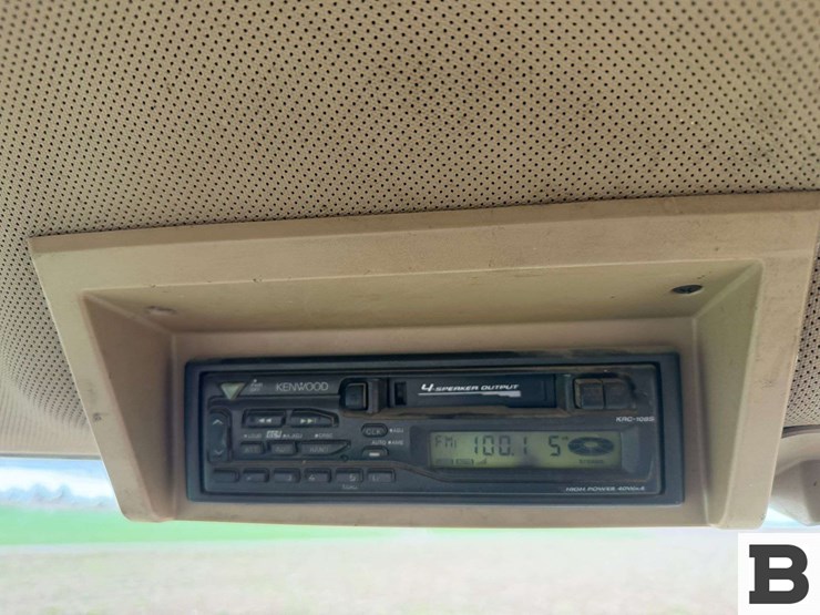 1995-john-deere-8300-image-91