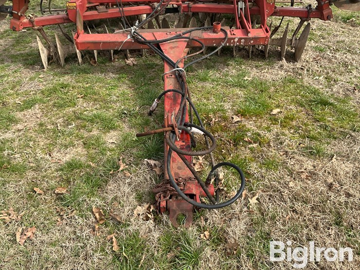 case-ih-3950-image-10