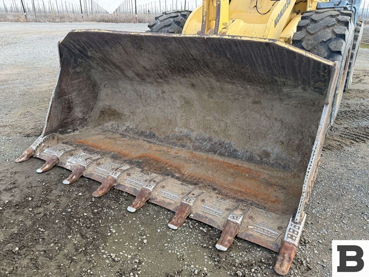 2001-komatsu-wa380-3-image-11