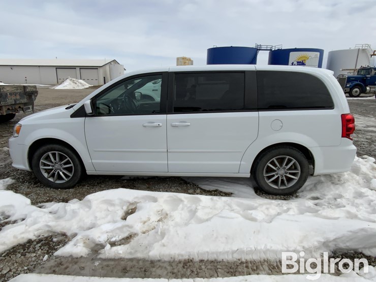 2016-dodge-grand-caravan-image-8